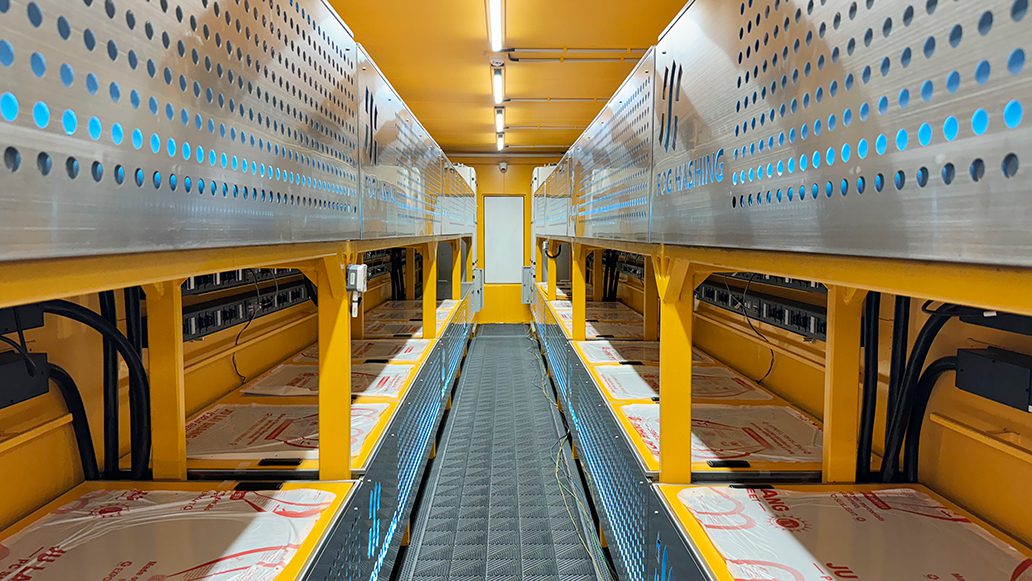 immersion mining container