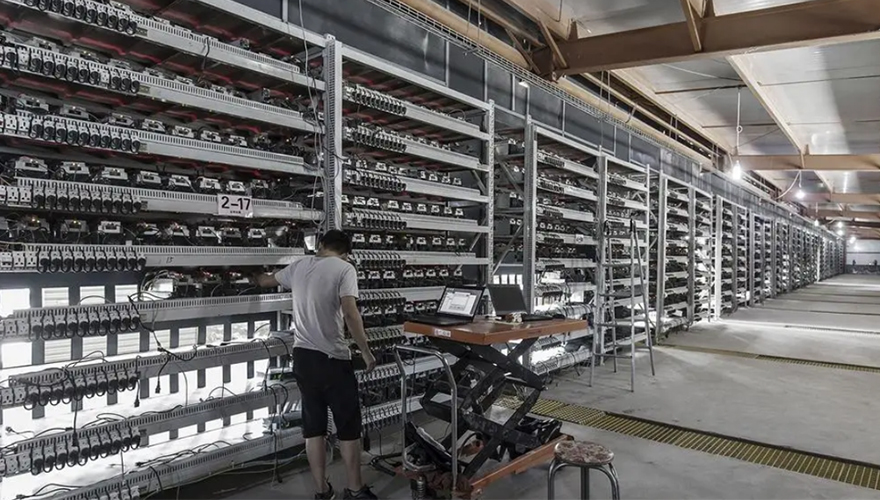 Iceland Mining Hosting