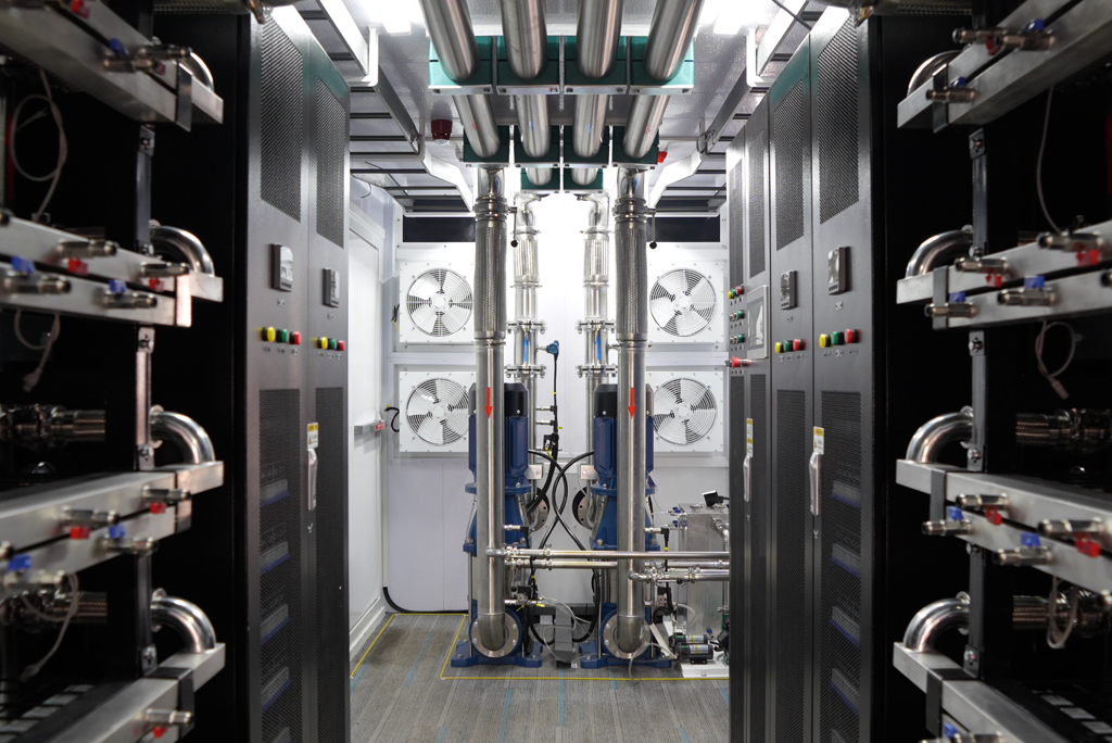 1.7 MW 308 Yuvalı Antminer Hidro Soğutma Konteyneri