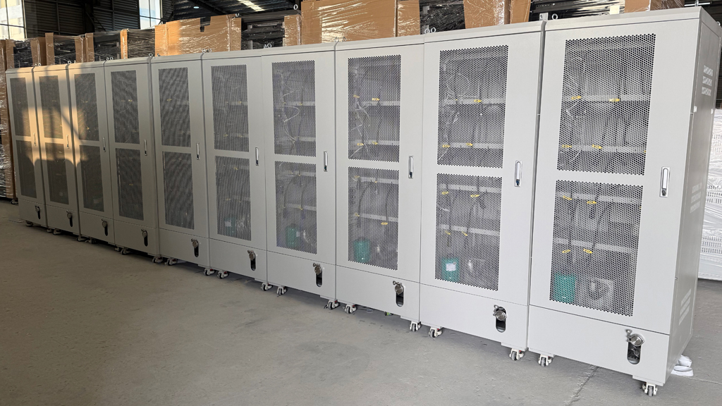 50kW Antminer Hydro Cooling Rack home mining deployment case
