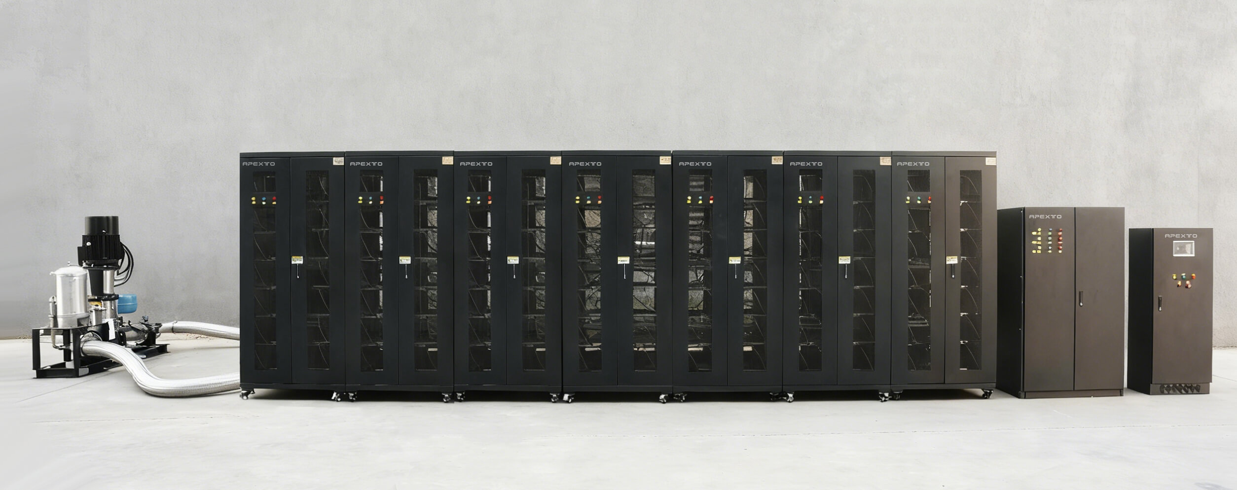 Antminer 水力採掘ソリューション用液体冷却キャビネット