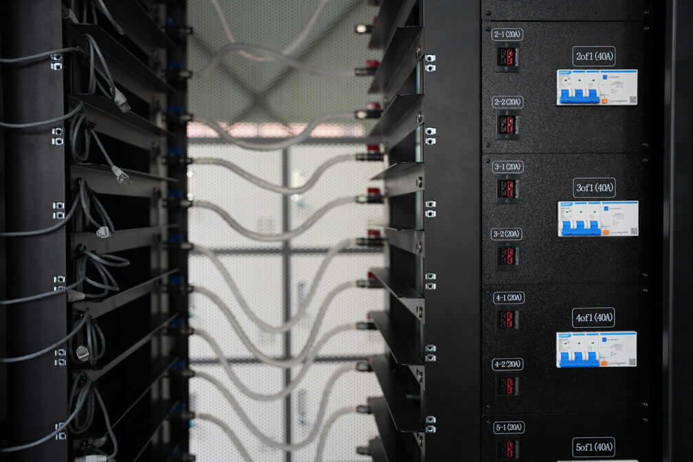 Liquid Cooling Cabinet for Hydro Miner