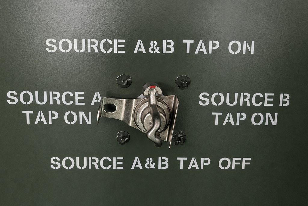 2000 kVA 3-Phase Padmount Transformer Dual-Source Selector Switch